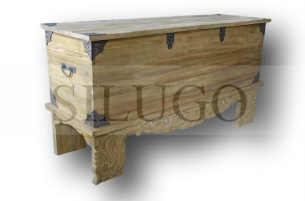 DADA_Rzezbiona_skrzynia_z_drewna_[298]_1200